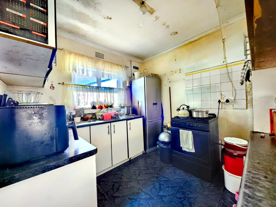 5 Bedroom Property for Sale in Beacon Valley Western Cape